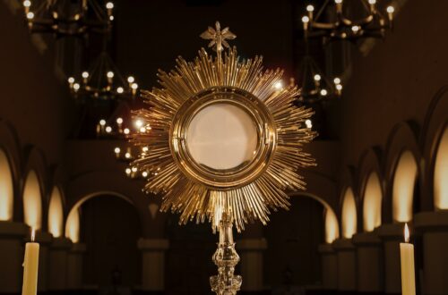 monstrance, jesus in the blessed sacrament, religion, religious, jesus christ, evangelism, faith, god, illustration, catolicos, altar, monstrance, monstrance, monstrance, monstrance, monstrance